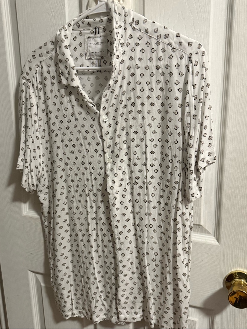 Denim & Flower White Short-Sleeve Button-Up Shirt with Black Geometric Print